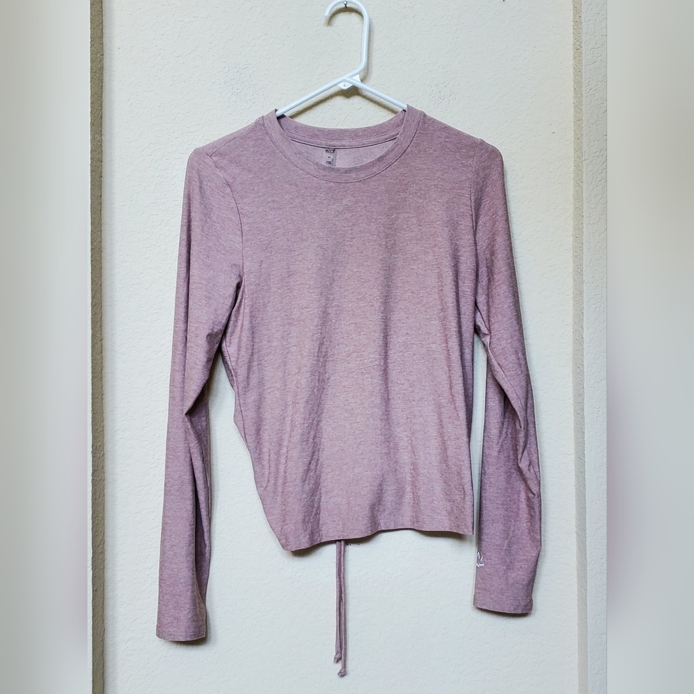Beyond Yoga Featherweight Inner Circle Pullover. Size Medium